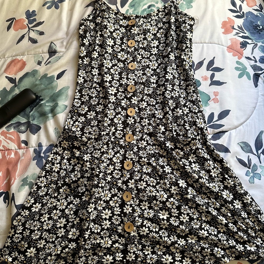 Daisy dress with pockets